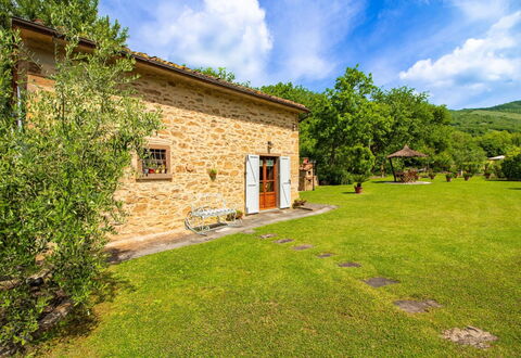 La Casa di Pino: Piscina, Ricorrere, Giardino, Eco Hotel, Mobili Da Esterno, Terme, Giochi D'Acqua, Shade, Estate, Landscaping