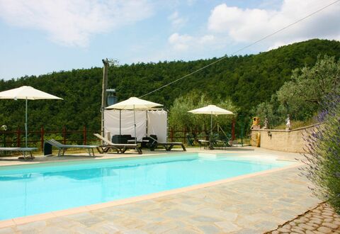 La Rogaia: Acqua, Nube, Pianta, Piscina, Ombrello, Cielo, Azzurro, Sedia, Costruzione, Mobili Da Esterno