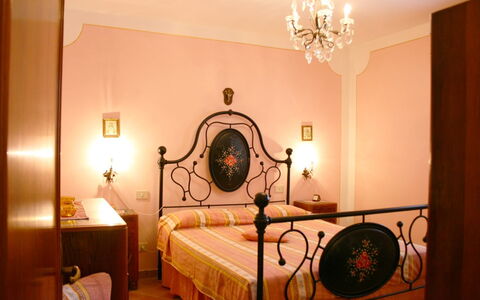Podere San Bono: Camera, Proprietà, Camera Da Letto, Letto, Mobilia, Interior Design, Suite, Costruzione, Lenzuolo, Boutique Hotel