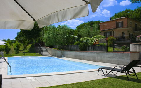 Podere San Bono: Piscina, Ricorrere, Tempo Libero, Materiale Composito, Mobili Da Esterno, Shade, Ombrello, Eco Hotel, Lettino, Landscaping