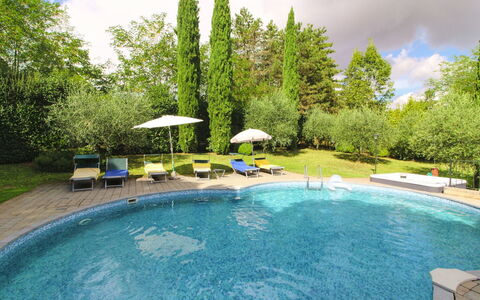 Villino Alba: Piscina, Blu, Ricorrere, Mobili Da Esterno, Tempo Libero, Terme, Eco Hotel, Shade, Lettino, Landscaping