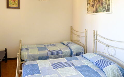 Villa Verniana: Letto, Bedding, Camera Da Letto, Mobilia, Lenzuolo, Interior Design, Pavimento, Biancheria, Pavimentazione, Camera