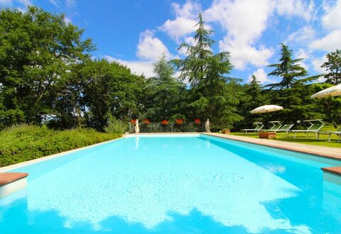 Villa Cecilia: Acqua, Nube, Pianta, Cielo, Piscina, Albero, Shade, Erba, Paesaggio Naturale, Tempo Libero