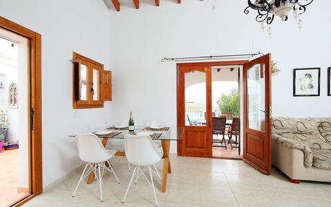 Esperanza: Camera, Proprietà, Costruzione, Mobilia, Interior Design, Casa, Soffitto, Pavimento, Sala Da Pranzo, Tavolo