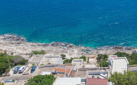 Castro 300: Acqua, Giorno, Azzurro, Albero, Costiera E Morfologie Oceanic, Spiaggia, Urban Design, Pianta, Cielo, Paesaggio