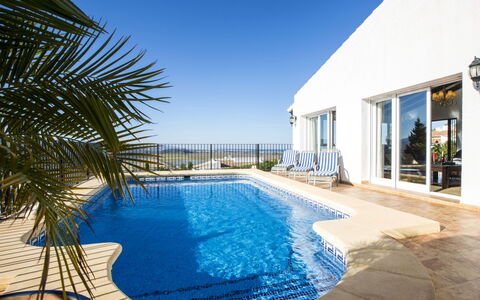 Isabel: Proprietà, Piscina, Immobiliare, Casa, Costruzione, Casa, Ricorrere, Architettura, Vacanza, Estate