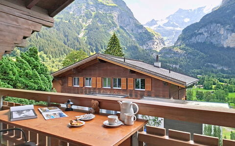 Chalet Almis 5: Catena Montuosa, Hill Station, Villetta, Valle, Alpi, Balcone, Paesino Di Montagna, Eco Hotel, Cresta, Portico