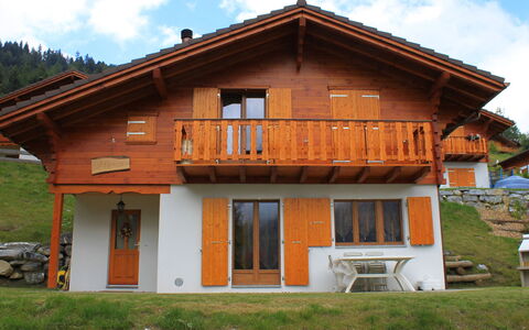 Elorian: Casa, Proprietà, Costruzione, Casa, Villetta, Tetto, Facciata, Immobiliare, Raccordo, Agriturismo