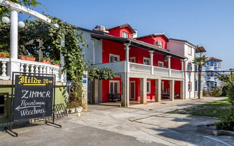 Medulin 101: Proprietà, Cittadina, Costruzione, Quartiere, Casa, Zona Residenziale, Architettura, Immobiliare, Casa, Strada