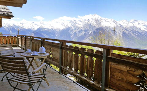 Rêves des Alpes: Cielo, Neve, Proprietà, Montagna, Nube, Natura, Recinzione, Legna, Costruzione, Illuminazione