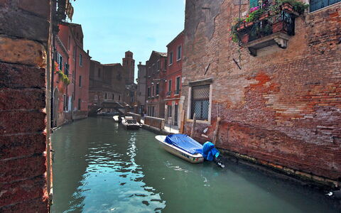 Sotoportego Venier: Canale, Corpo D'Acqua, Waterway, Acqua, Canale, Barca, Veicolo, Cittadina, Alveo, Moto D'Acqua