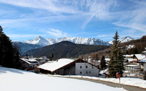 Lueg Ins Land: Nube, Cielo, Montagna, Neve, Costruzione, Pendenza, Finestra, Casa, Albero, Highland