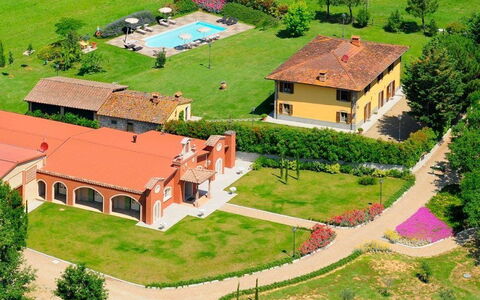 Podere Sant'angelo: Proprietà, Casa, Area Rurale, Costruzione, Estate, Casa, Fotografia Aerea, Paesaggio, Immobiliare, Azienda Agricola