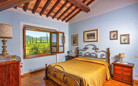 Podere Sant'angelo: Camera Da Letto, Camera, Mobilia, Proprietà, Letto, Soffitto, Telaio Del Letto, Lenzuolo, Interior Design, Costruzione