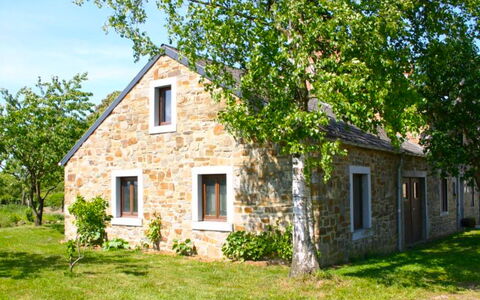 Gîte Rural Mamijana: Pianta, Costruzione, Finestra, Cielo, Albero, Casa, Lotto, Erba, Paesaggio Naturale