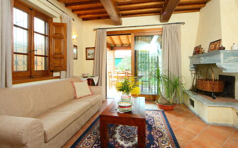 Il Girasole: Camera, Soggiorno, Proprietà, Soffitto, Interior Design, Mobilia, Costruzione, Immobiliare, Casa, Casa
