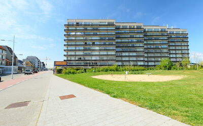 Bredene 301: Cielo, Costruzione, Proprietà, Pianta, Nube, Finestra, Urban Design, Lotto, Casa, Manto Stradale