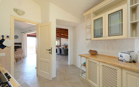 Paradiso: Proprietà, Camera, Mobilia, Costruzione, Interior Design, Casa, Immobiliare, Pavimento, Cucina, Cabinetry