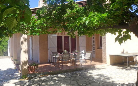 Roumagnac: Proprietà, Costruzione, Casa, Immobiliare, Cortile, Architettura, Hacienda, Albero, Casa, Villa