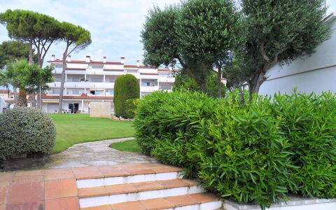 Residencial Gran Sol: Pianta, Cielo, Nube, Albero, Lotto, Urban Design, Costruzione, Manto Stradale, Erba, Zona Residenziale