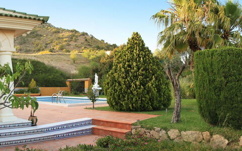 Finca la Poza: Proprietà, Albero, Estate, Immobiliare, Casa, Giardino, Costruzione, Villa, Casa, Giardino Botanico