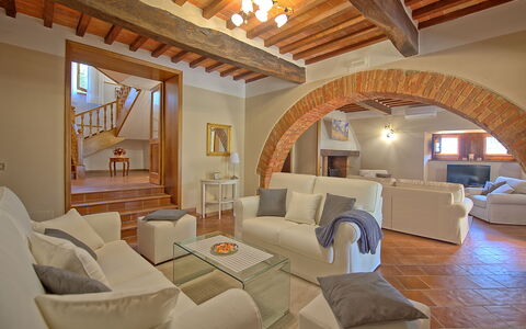 Villa Crispinino: Camera, Proprietà, Soggiorno, Interior Design, Costruzione, Mobilia, Soffitto, Immobiliare, Casa, Fascio