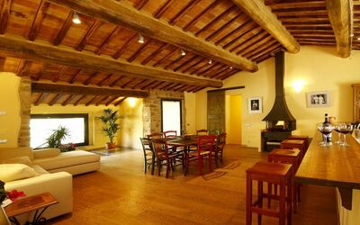 Riddell: ampia zona giorno con cucina a vista 