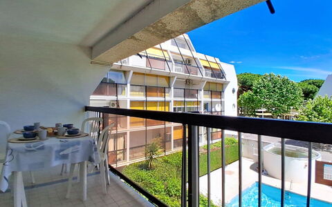 Les Terrasses du Ponant: Urban Design, Appartamento, Condominio, Balcone, Shade, Cortile