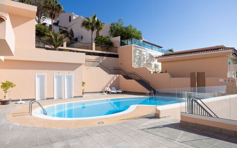 Buenavista: Cielo, Costruzione, Acqua, Azzurro, Piscina, Pianta, Shade, Casa, Zona Residenziale, Materiale Composito