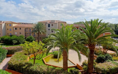 L'Annonciade: Zona Residenziale, Casa, Ricorrere, Estate, Appartamento, Hacienda, Giardino, Piscina, Shade