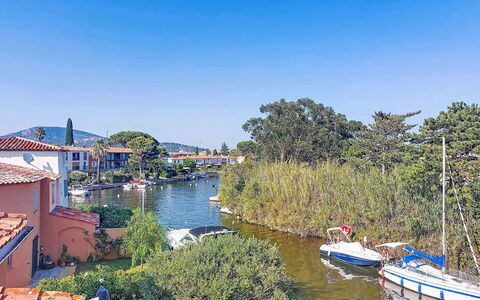 L'Annonciade: Barca, Acqua, Corpo D'Acqua, Moto D'Acqua, Waterway, Canale, Barche E Nautica - Macchine E Materiali, Riflessione, Marina, Lago