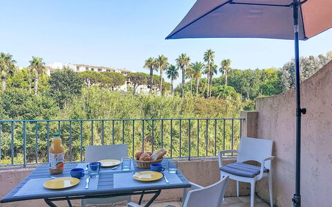 L'Annonciade: Mobili Da Esterno, Mobilia, Sedia, Shade, Tavolo Esterno, Balcone, Eco Hotel, Piscina, Ricorrere