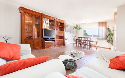 Mas Ambros: Mobilia, Camera, Proprietà, Interior Design, Soggiorno, Costruzione, Casa, Immobiliare, Tavolo, Parete