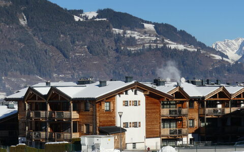 Kaprun 155: Catena Montuosa, Inverno, Geomorfologia Glaciale, Alpi, Neve, Balcone, Congelamento, Paesino Di Montagna, Valle, Cresta
