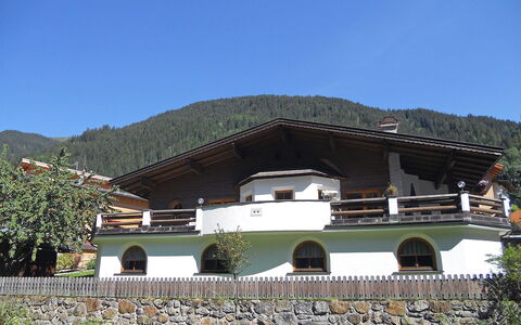 Conny: Proprietà, Casa, Architettura, Costruzione, Casa, Immobiliare, Turismo, Vacanza, Hill Station, Villa