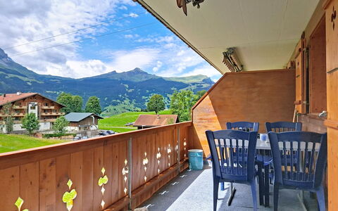 Firstsunne: Catena Montuosa, Valle, Alpi, Cresta, Balcone, Color Legno, Paesino Di Montagna, Eco Hotel, Massiccio, Vertice