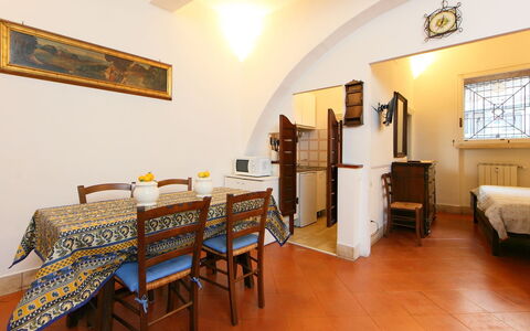 Pantheon: Camera, Proprietà, Mobilia, Costruzione, Pavimento, Interior Design, Immobiliare, Latifoglie, Soffitto, Casa