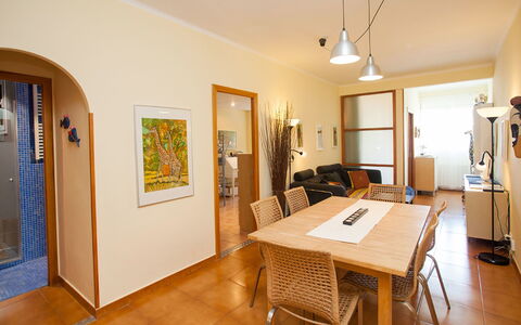 Sardenya - Casp: Camera, Proprietà, Sala Da Pranzo, Costruzione, Interior Design, Mobilia, Soffitto, Casa, Giallo, Immobiliare