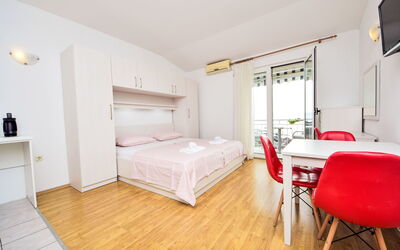 Mira 592.1: Interior Design, Appartamento, Letto, Camera Da Letto, Hotel, Bedding