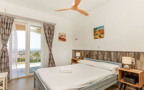 Playa de Aro 511: Mobilia, Legna, Interior Design, Camera Da Letto, Letto, Pavimento, Pavimentazione, Appartamento, Casa, Bedding