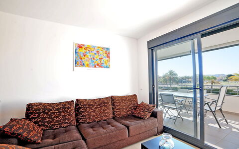 Isleta Marina: Camera, Mobilia, Soggiorno, Proprietà, Interior Design, Soffitto, Costruzione, Pavimento, Giallo, Immobiliare