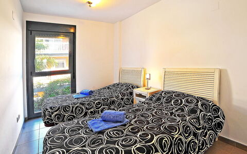 Isleta Marina: Camera Da Letto, Camera, Mobilia, Proprietà, Letto, Lenzuolo, Telaio Del Letto, Interior Design, Bedding, Immobiliare