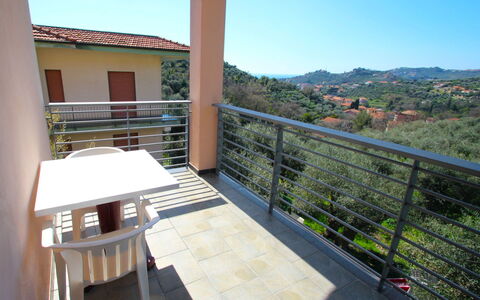 Imperia 530: Proprietà, Casa, Immobiliare, Costruzione, Balcone, Appartamento, Camera, Casa, Architettura, Villa
