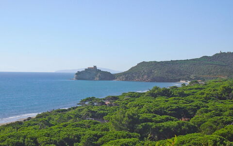 Castiglione della Pescaia 130: Acqua, Cielo, Pianta, Risorse Idriche, Montagna, Paesaggio Naturale, Albero, Costiera E Morfologie Oceanic, Orizzonte, Promontorio