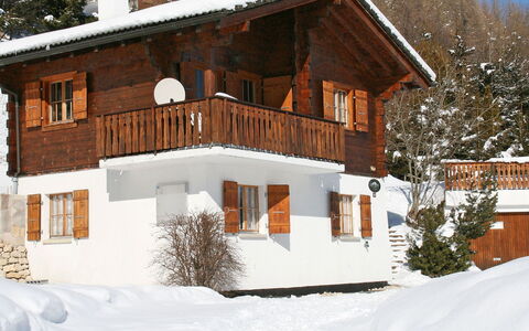 Mountain View: Proprietà, Casa, Neve, Inverno, Casa, Costruzione, Immobiliare, Villetta, Albero, Tetto