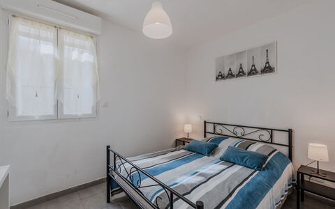 Terrasses de la Mer: Proprietà, Mobilia, Costruzione, Finestra, Comfort, Legna, Interior Design, Illuminazione, Telaio Del Letto