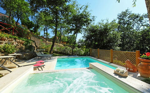 Oleandra sul Lago: Acqua, Pianta, Proprietà, Piscina, Cielo, Azzurro, Costruzione, Vaso Di Fiori, Shade, Albero