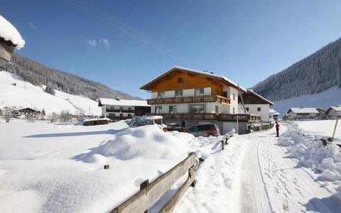 Obernberg: Neve, Inverno, Montagna, Geografia Montane, Proprietà, Cielo, Catena Montuosa, Fenomeno Geologico, Piste, Alpi