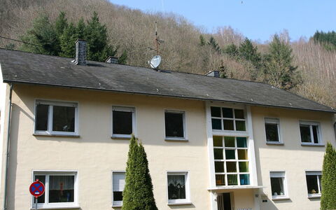 Wildbadstrasse: Proprietà, Casa, Tetto, Casa, Costruzione, Immobiliare, Villetta, Zona Residenziale, Finestra, Estate