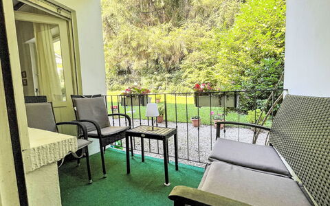 Wildbadstrasse: Cielo, Pianta, Costruzione, Finestra, Albero, Legna, Lotto, Villetta, Casa, Paesaggio